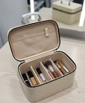 Makeup Organizer Bag with Handle Ⓢ